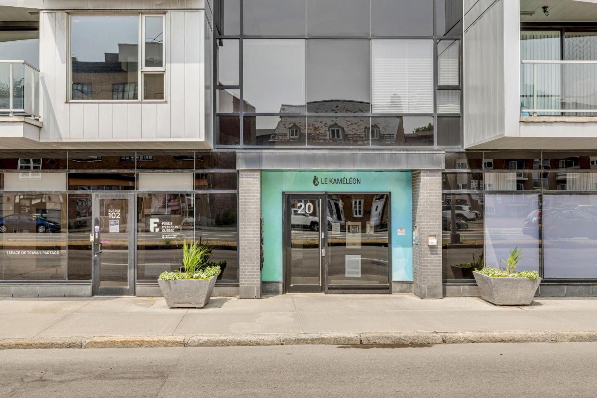 Initial / Wave + Parking / Centre-Ville De Quebec Exterior foto