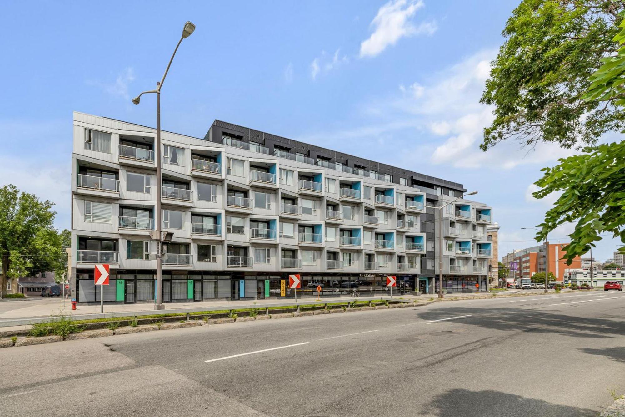 Initial / Wave + Parking / Centre-Ville De Quebec Exterior foto